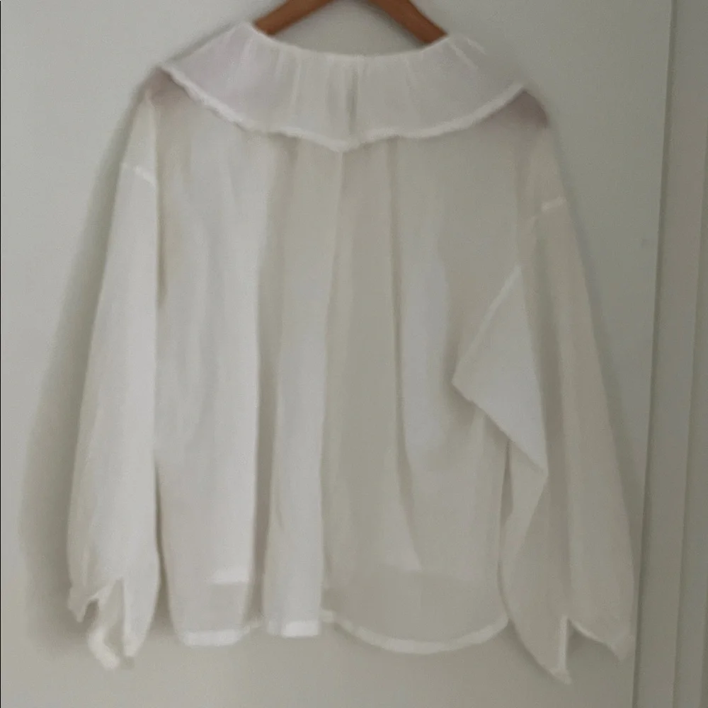 Doen Sheer White Blouse with Ruffled Collar - Picture 4 of 9